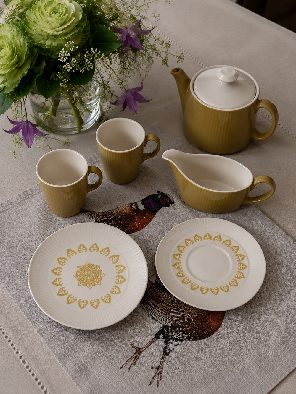 Shefford 17 pc Homer Laughlin Serenade Mustard Yellow Ceramic Coffee Tea Set MCM